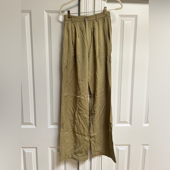 Reformation olive linen pants - Picture 2 of 3
